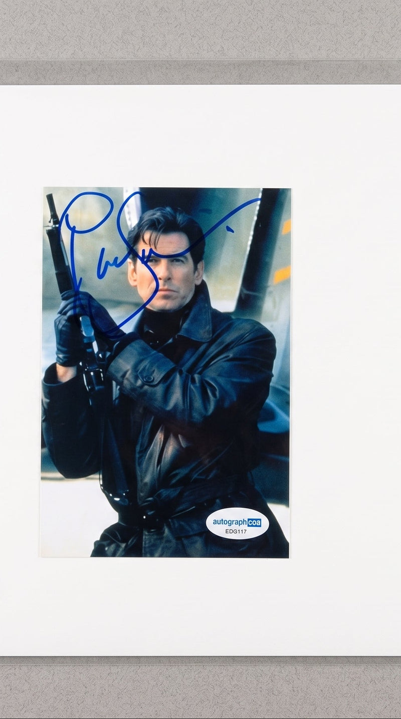 James Bond Pierce Brosnan Signed 8x10 Photo ACOA 007 Collectors Item