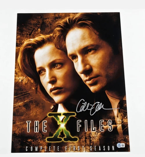 Gillian Anderson Signed X-Files 16x20 Photo Certified by Beckett Authentication
