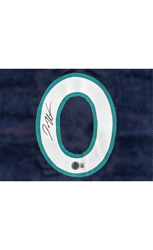 Donte DiVincenzo Signed Jersey Beckett Certified NBA Sharpshooter Collectible