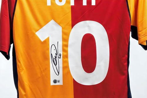 Francesco Totti Signed Jersey Beckett Authentic Italian Football Royalty