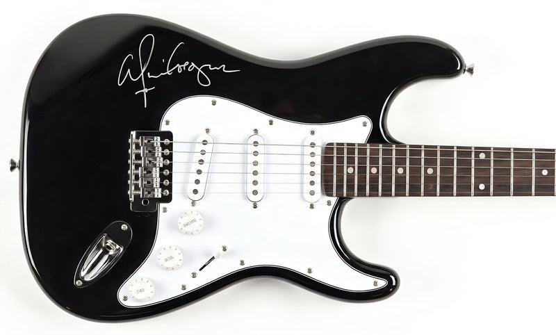 Alice Cooper Signed Electric Fullsize Guitar Beckett - With Frame